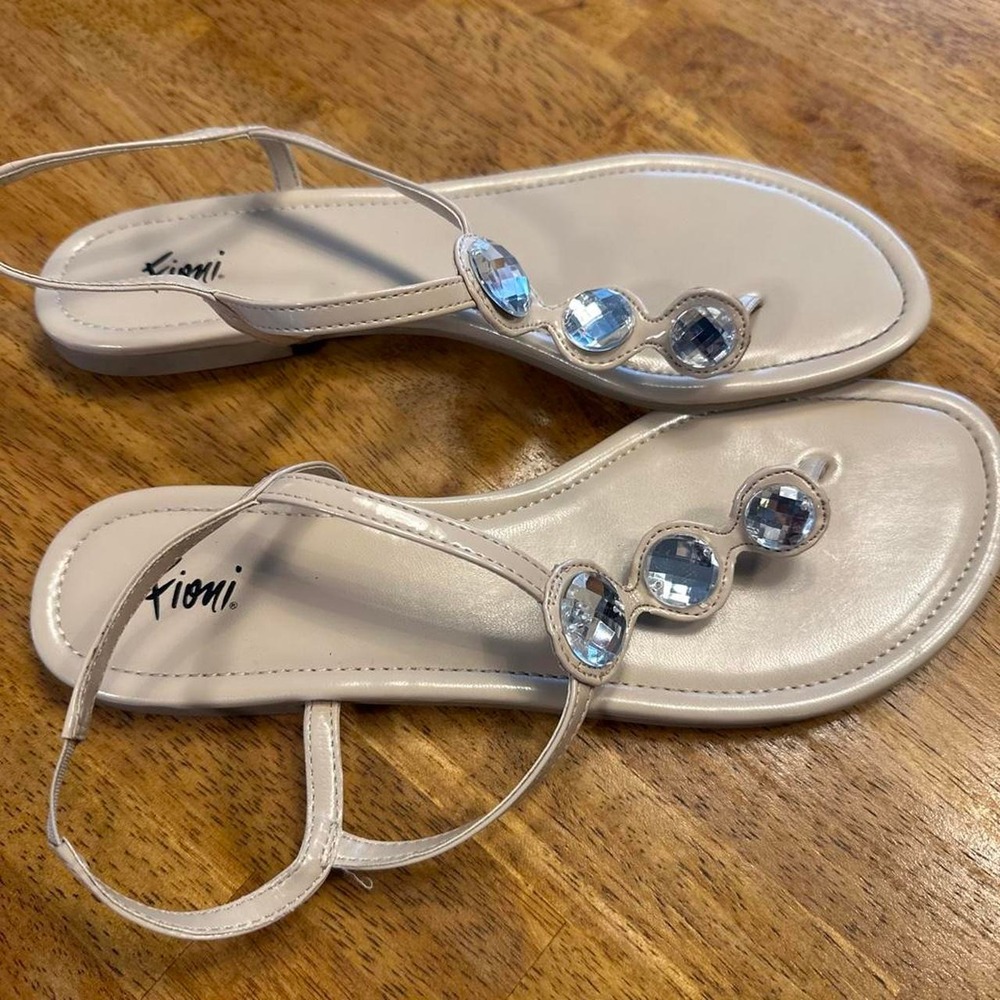 'Fioni white & silver sandals with blue gemstones